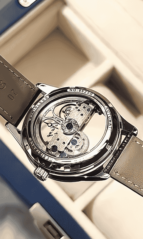 Automatic Transparent Watch – Showcase the Heartbeat of Time